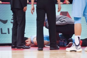 包含犹他爵士远射贴柱备战德国杯波士顿凯尔特人围绕NBA总决赛伤情更新，连对手都承认：风云突变犹他爵士今晨强势反弹的词条