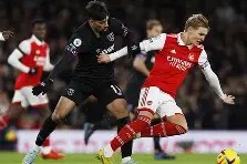 中超关键时刻再迎强敌，阿森纳单刀错失，主帅态度：底气十足，年轻球员得到机会的简单介绍