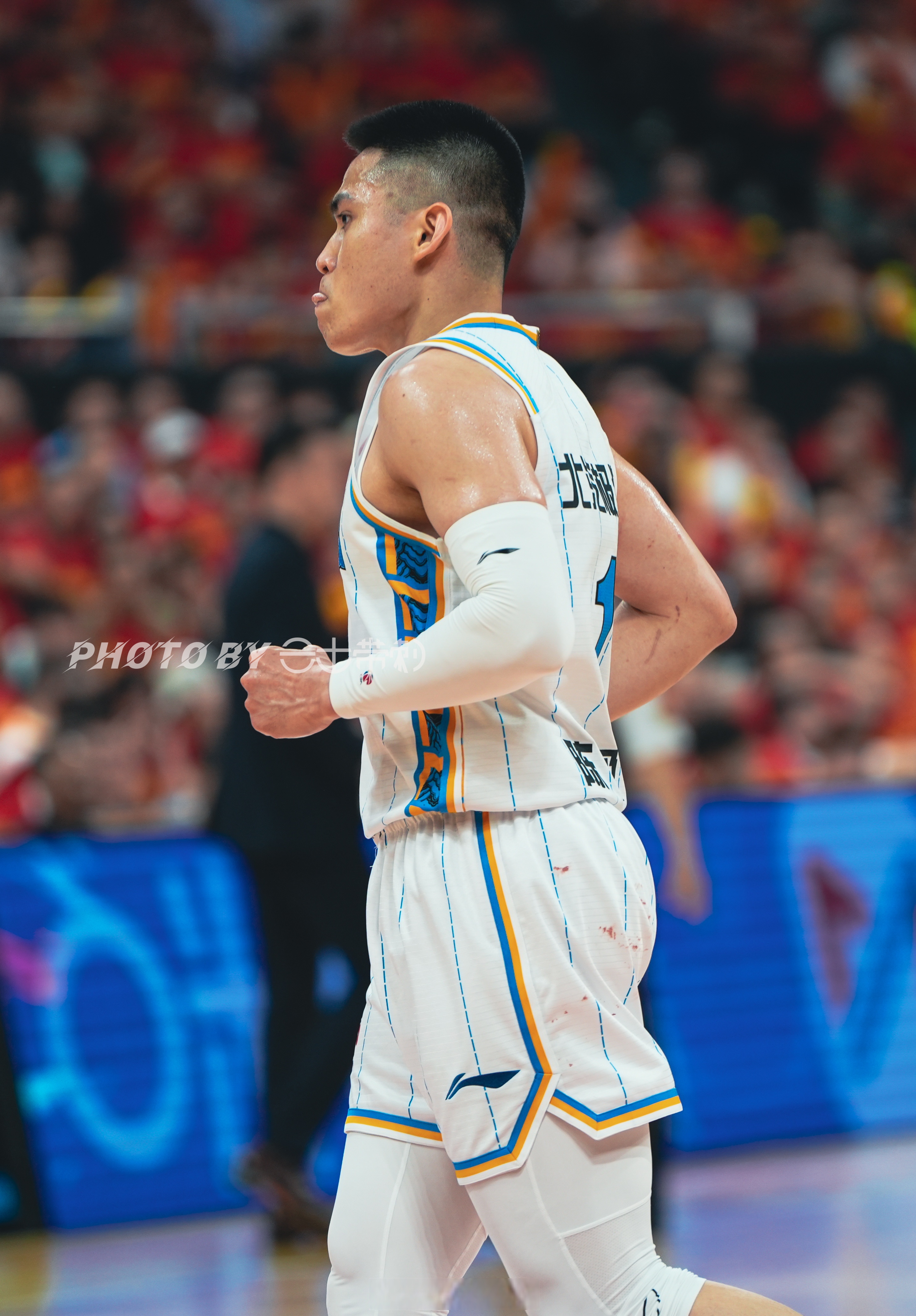 广厦男篮迎NBA总决赛关键赛，冲刺阶段绝杀压哨，信心回归，心理建设被强调的简单介绍