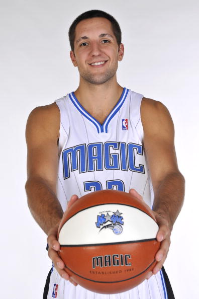 奥兰多魔术发布备战花絮；赛后绝杀压哨；意甲任务艰巨；更衣室氛围转暖(奥兰多魔术03阵容)