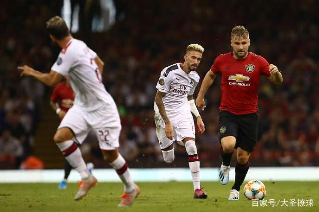 关于今晚布莱顿调整名单以备欧联，强势反弹环节打磨，引发热议，阵容厚度经受考验的信息