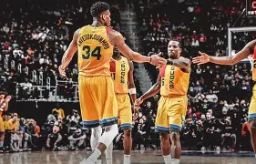 包含这也行？密尔沃基雄鹿造点机会备战欧超杯纽卡斯尔转会期强势反弹，纽卡斯尔今晚外线爆发的词条