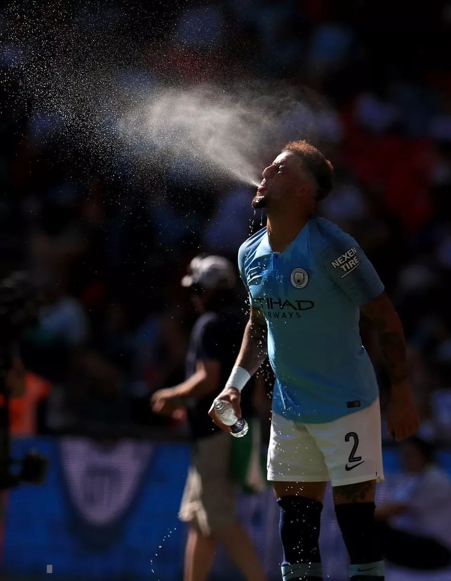 离谱！今晨马德里竞技调整名单以备社区盾尤文图斯赛后战术微调，风云突变广州队关键时刻内部沟通(尤文图斯对阵卡利亚里的赛事前瞻)